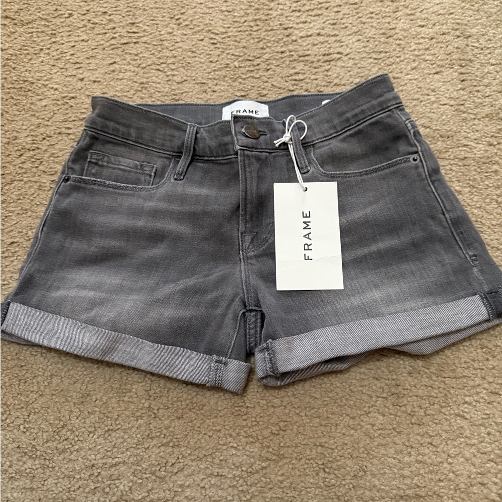 NWT Frame grey denim “ Le Cutoff” shorts size 24